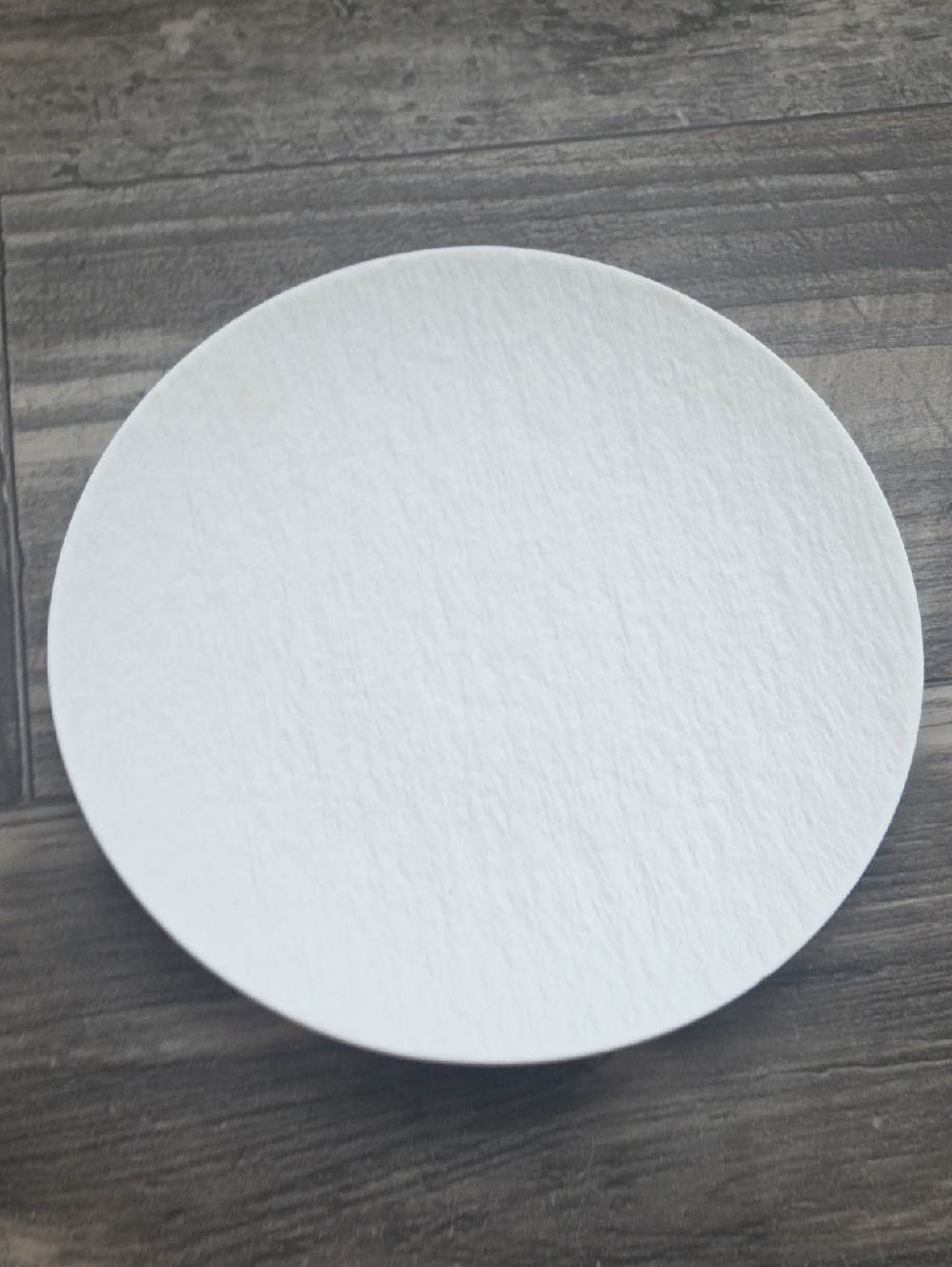 Brand New Round White Ceramic Textured Plates Set Of 4
